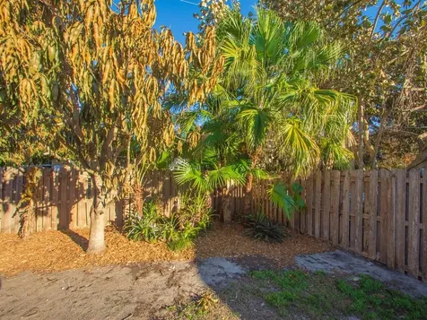 1726 16th Avenue Vero Beach FL 32962