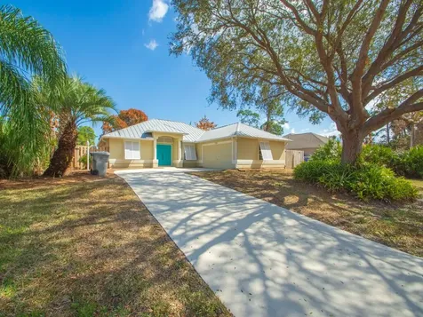 1726 16th Avenue Vero Beach FL 32962