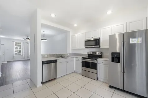 687 Nw 42nd Avenue Plantation FL 33317