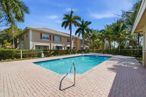 687 Nw 42nd Avenue Plantation FL 33317