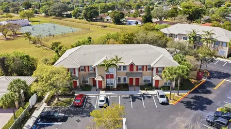 687 Nw 42nd Avenue Plantation FL 33317