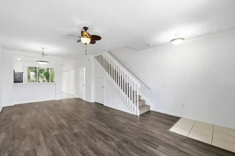 687 Nw 42nd Avenue Plantation FL 33317