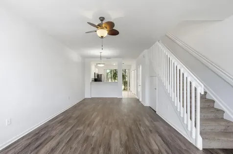 687 Nw 42nd Avenue Plantation FL 33317