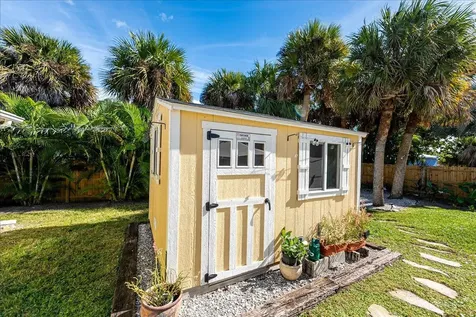 1805 Plover Avenue Fort Pierce FL 34949