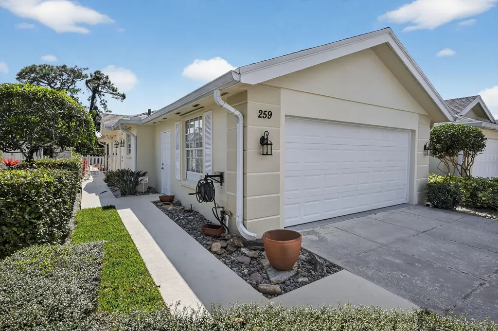 259 Brier Circle Jupiter FL 33458