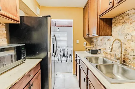 112 W 34th Street Riviera Beach FL 33404