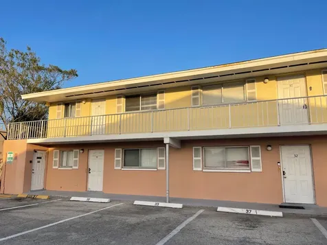 1501 Crescent Circle Lake Park FL 33403