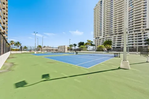 600 NE 36th Street Miami FL 33137