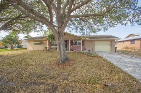 1686 Se Biddle Lane Port Saint Lucie FL 34983