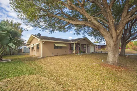 1686 Se Biddle Lane Port Saint Lucie FL 34983