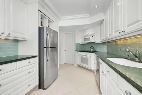 140 Se 5th Avenue Boca Raton FL 33432