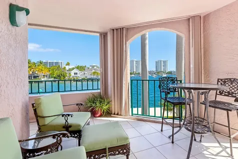 140 Se 5th Avenue Boca Raton FL 33432