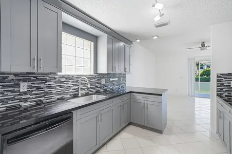 3422 NW 110 Way Coral Springs FL 33065