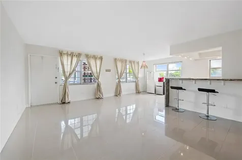 5201 Ne 24th Terrace Fort Lauderdale FL 33308