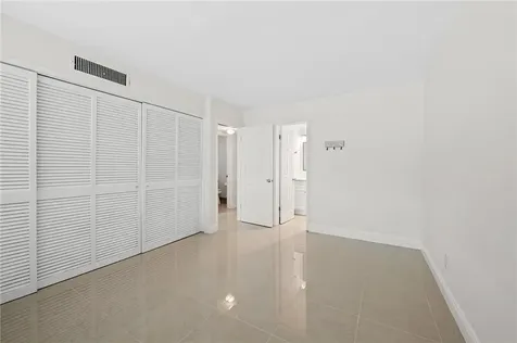 5201 Ne 24th Terrace Fort Lauderdale FL 33308