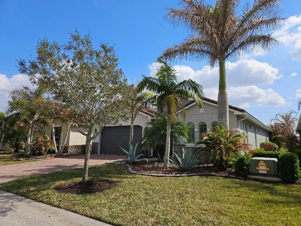 12509 Sw Silverwood Avenue Port Saint Lucie FL 34987