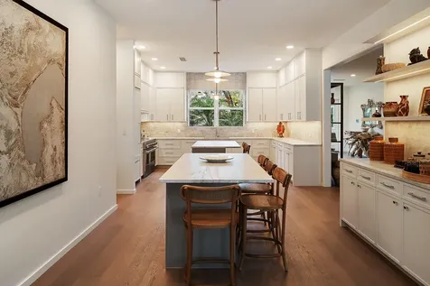6371 Sw 87th Terrace Pinecrest FL 33156
