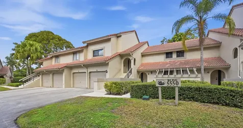 5550 Coach House Circle Boca Raton FL 33486