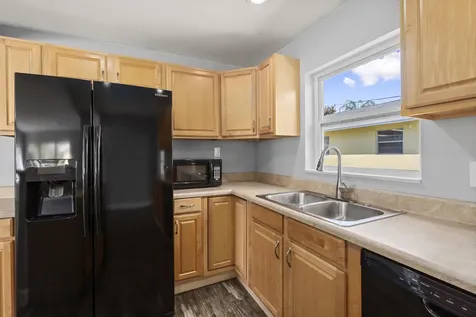 924 Se Dolphin Drive Stuart FL 34996