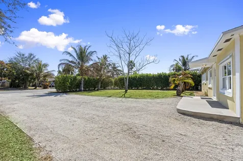 924 Se Dolphin Drive Stuart FL 34996