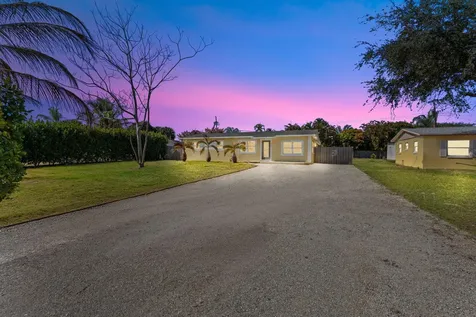 924 Se Dolphin Drive Stuart FL 34996