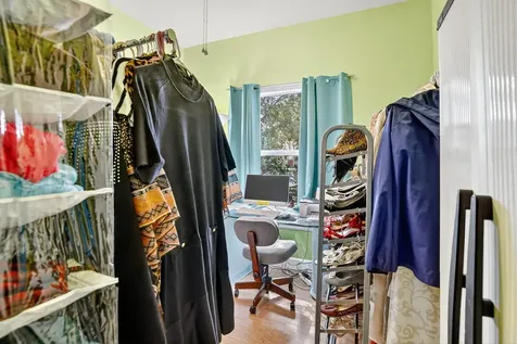 261 Ne 41st Street Oakland Park FL 33334