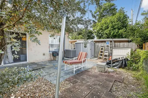 261 Ne 41st Street Oakland Park FL 33334