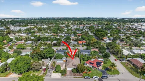 261 Ne 41st Street Oakland Park FL 33334
