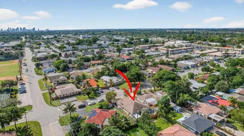 261 Ne 41st Street Oakland Park FL 33334