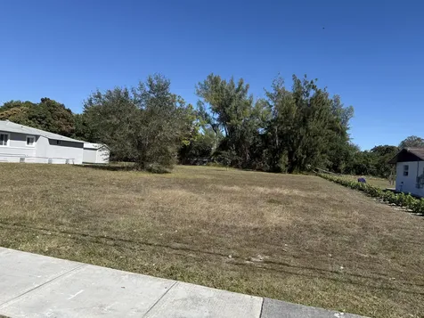 17605 NW 19th Avenue Miami Gardens FL 33056