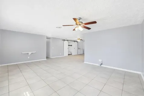 306 Riomar Drive Port Saint Lucie FL 34952
