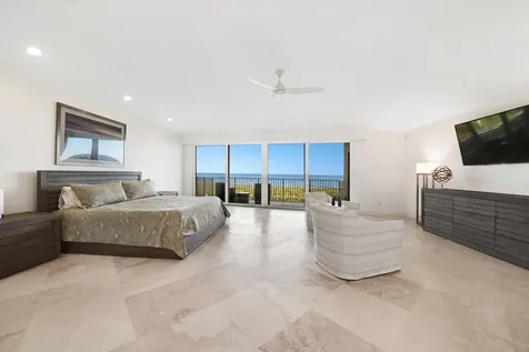 5111 N Ocean Boulevard Ocean Ridge FL 33435