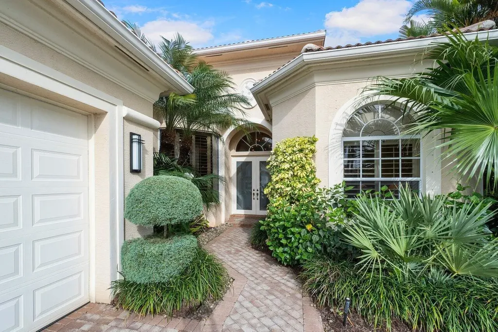 237 Porto Vecchio Way Palm Beach Gardens FL 33418