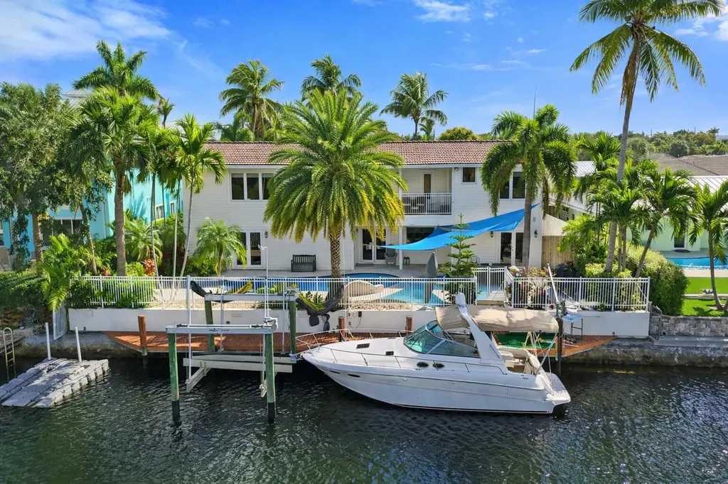 4011 Ne 26th Avenue Lighthouse Point FL 33064