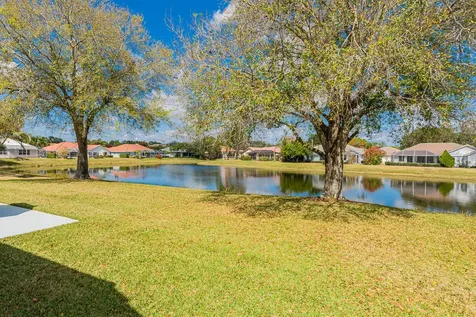 1534 Sw Mockingbird Circle Port Saint Lucie FL 34986