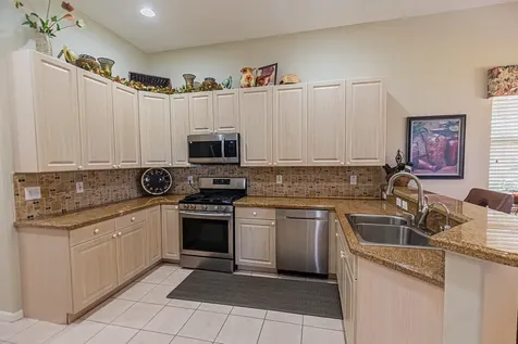 1534 Sw Mockingbird Circle Port Saint Lucie FL 34986