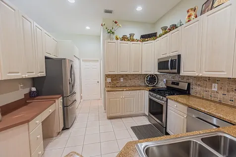 1534 Sw Mockingbird Circle Port Saint Lucie FL 34986
