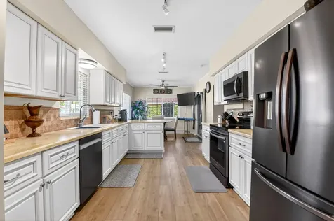 10260 Greentrail Drive Boynton Beach FL 33436