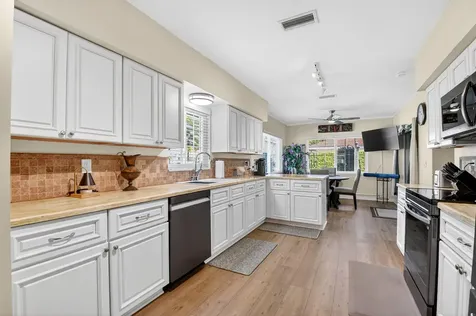 10260 Greentrail Drive Boynton Beach FL 33436