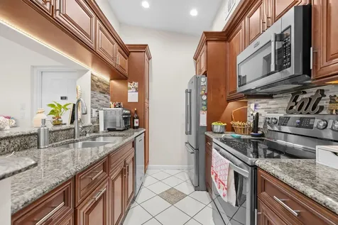 2502 SE Anchorage Cove Port Saint Lucie FL 34952