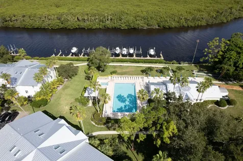 2502 SE Anchorage Cove Port Saint Lucie FL 34952