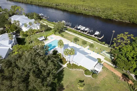 2502 SE Anchorage Cove Port Saint Lucie FL 34952