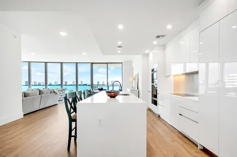 220 Lake Shore Drive Lake Park FL 33403