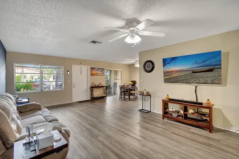 6118 La Palma Lane Delray Beach FL 33484