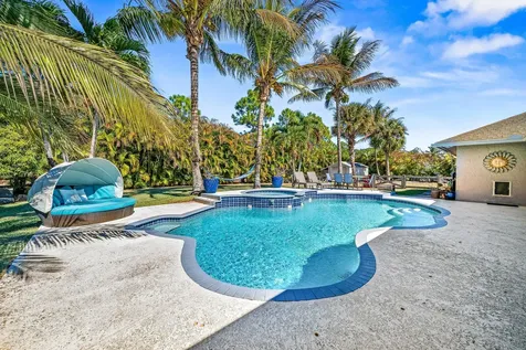 15929 86th Road Loxahatchee FL 33470