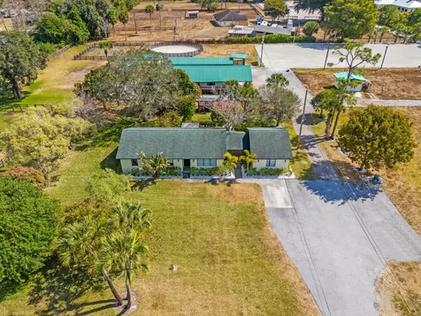 1230 F Road Loxahatchee Groves FL 33470