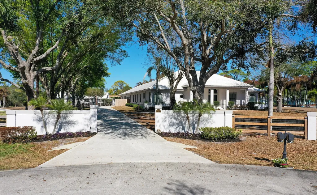 3401 Sw Holly Lane Palm City FL 34990