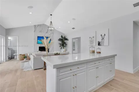 2824 Nw 28th Street Boca Raton FL 33434