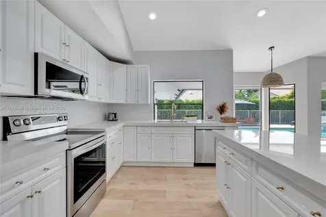 2824 Nw 28th Street Boca Raton FL 33434