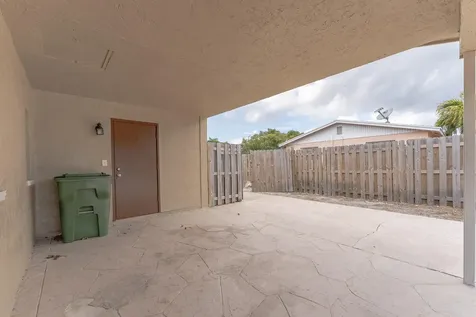 425 Palo Alto Drive Palm Springs FL 33461